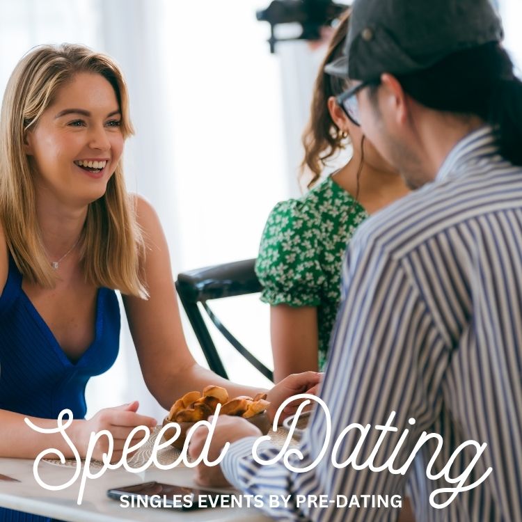 Louisville attendees of Speed Dating in Kentucky enjoying the event!